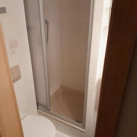 Mit Kueche Und Balkon Oder Terrasse, Ruhig Und Gut Erreichbar Piding