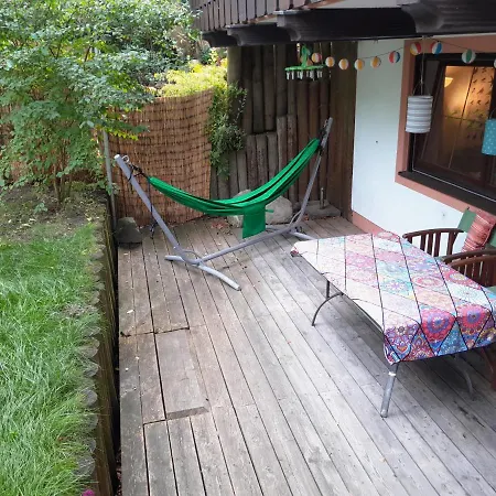 アパート Mit Kueche Und Balkon Oder Terrasse, Ruhig Und Gut Erreichbar *