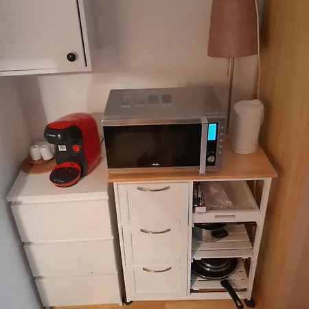 Mit Kueche Und Balkon Oder Terrasse, Ruhig Und Gut Erreichbar *