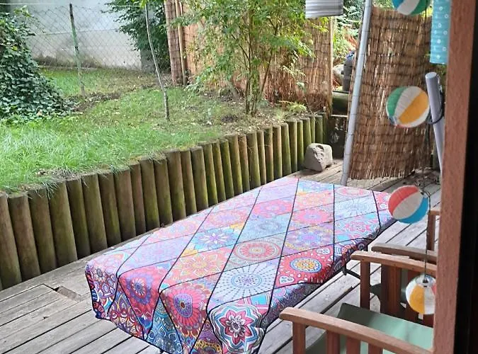 Apartman Mit Kueche Und Balkon Oder Terrasse, Ruhig Und Gut Erreichbar *