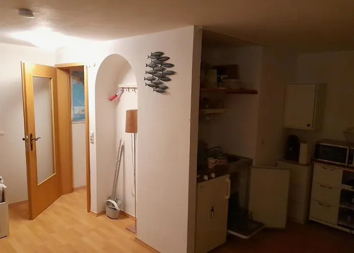 Apartman Mit Kueche Und Balkon Oder Terrasse, Ruhig Und Gut Erreichbar *